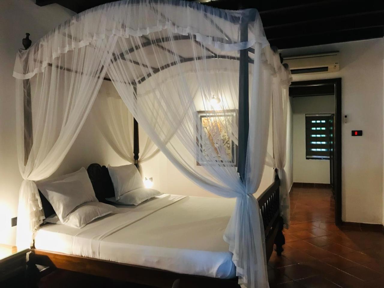 אנוראדפורה Palm Garden Village Hotel מראה חיצוני תמונה