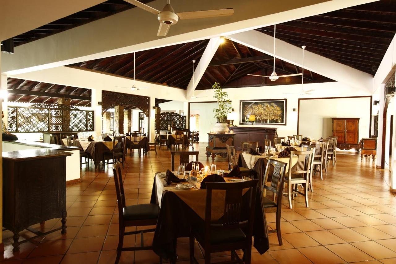 אנוראדפורה Palm Garden Village Hotel מראה חיצוני תמונה