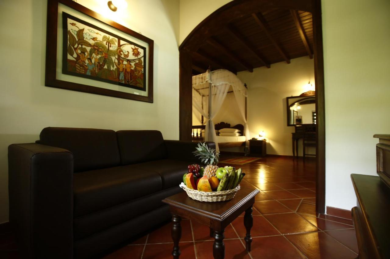 אנוראדפורה Palm Garden Village Hotel מראה חיצוני תמונה